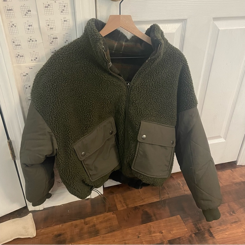 AE Reversible Puffer Jacket